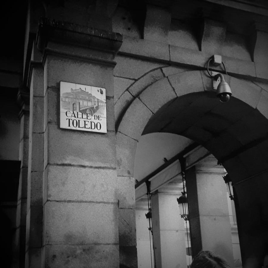 Nuevo Elegante Piso Vintage En Plena Plaza Mayor Madrid Bagian luar foto